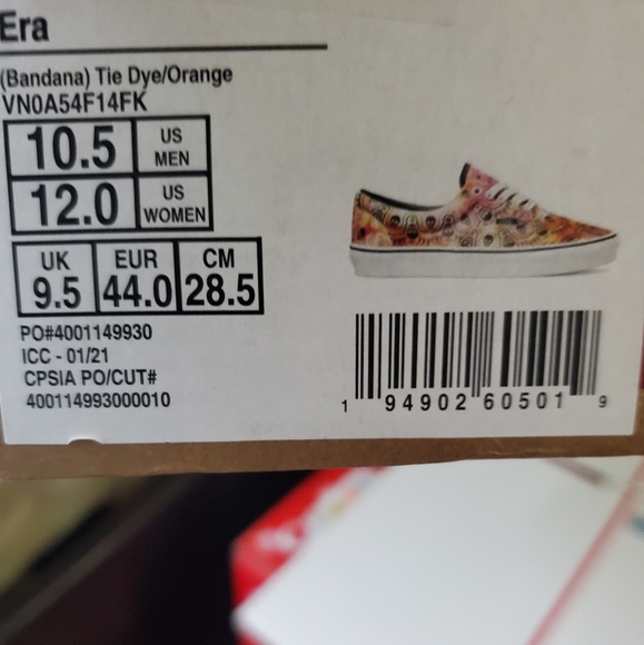 Vans Era Skulls Bandana - Picture 3 of 10